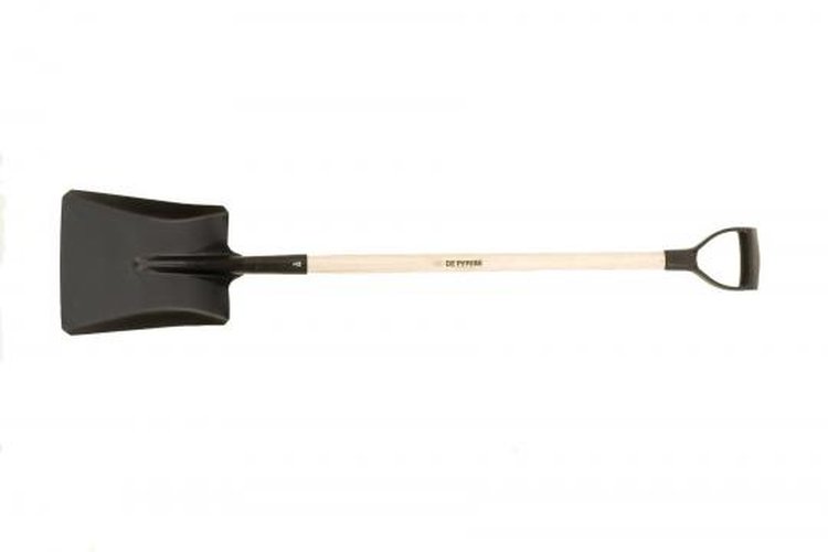 Ballast shovel with D-stem De Pypere